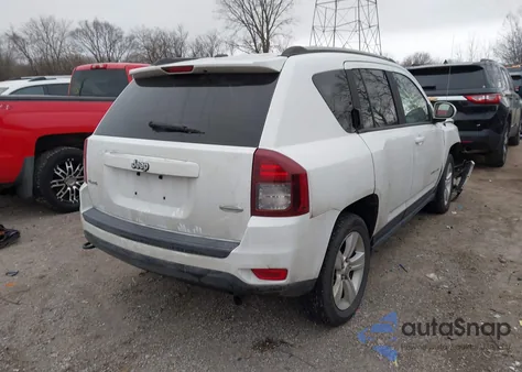 2015 Jeep Compass Latitude из США, поврежденный, VIN 1C4NJDEB8FD291417